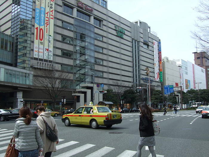 Ad:  800px-FukuokaTenjin.jpg
Gsterim: 206
Boyut:  82.0 KB