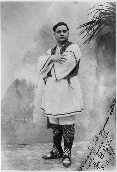 Ad:  408px-GigliGioconda1914.jpg
Gsterim: 168
Boyut:  46.4 KB