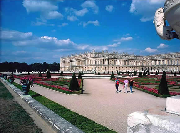 Ad: versailles.jpg
Gösterim: 447
Boyut: 34.6 KB