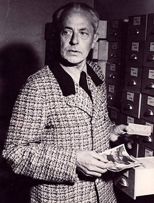 Ad:  heinrich_hoffmann.jpg
Gsterim: 271
Boyut:  43.1 KB