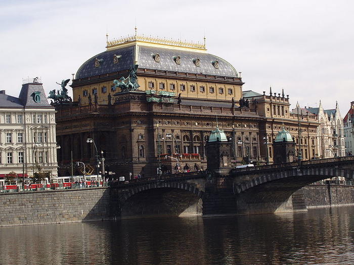 Ad: Prag_Ulusal_Tiyatro.jpg
Gösterim: 1227
Boyut: 76.4 KB