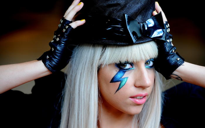 Ad:  Lady-Gaga2.jpg
Gsterim: 155
Boyut:  42.0 KB