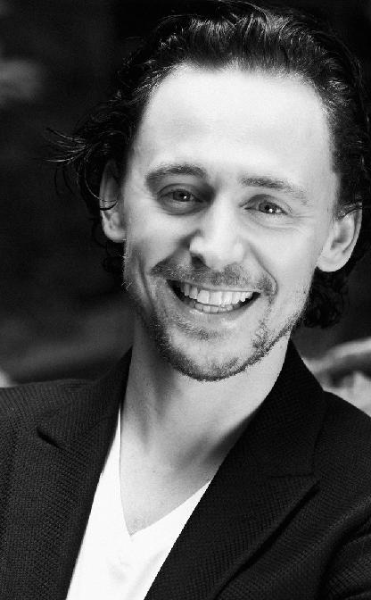 Ad:  Tom_Hiddleston_2.jpg
G�sterim: 628
Boyut:  40.4 KB