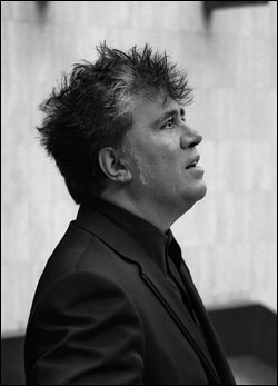 Ad:  almodovar_pedro-750331.jpg
Gsterim: 319
Boyut:  14.3 KB