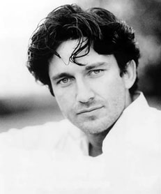 Ad:  gerard-butler-1-sized.jpg
Gsterim: 396
Boyut:  15.0 KB