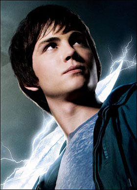 Ad:  Logan_Lerman.jpg
G�sterim: 345
Boyut:  30.2 KB