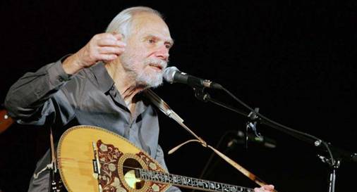 Ad:  130523-maustaki.hlarge.jpg
Gsterim: 318
Boyut:  16.9 KB