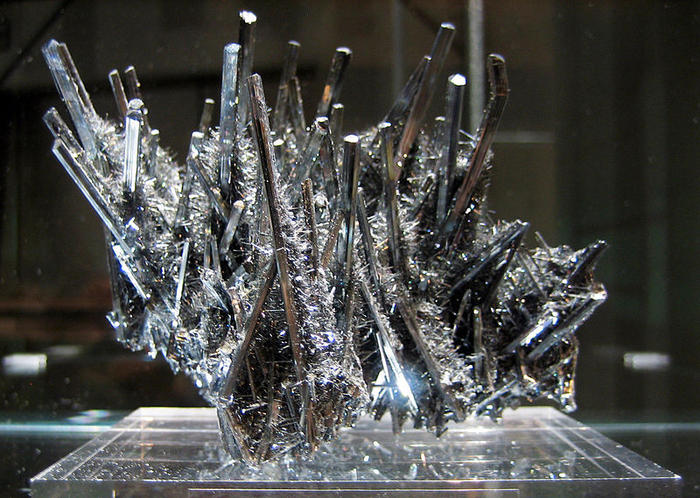 Ad: 800px-Stibnite.jpg
Gösterim: 231
Boyut: 92.0 KB