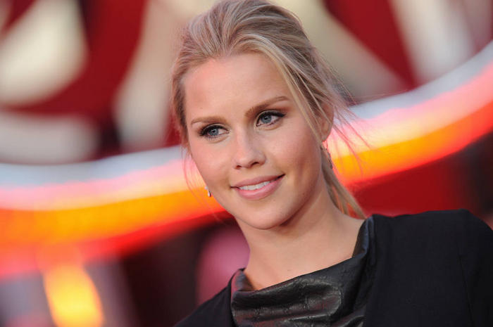 Ad:  Disney Channel.jpg
Gsterim: 260
Boyut:  36.1 KB