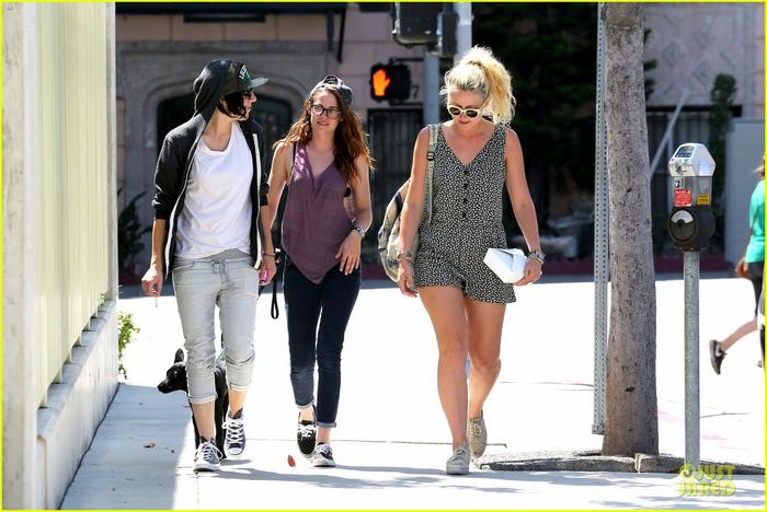 Ad: kristen stewart günlük işleri.jpg
Gösterim: 427
Boyut: 58.5 KB