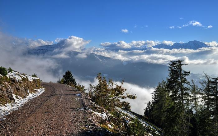 Ad:  mountain_road_16_10_wide_background_by_burtn-d6ra6af.jpg
Gsterim: 67
Boyut:  59.7 KB