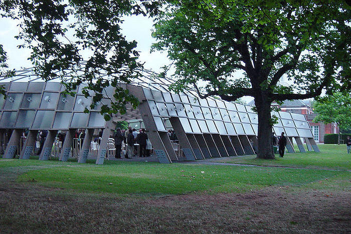 Ad: 800px-2005_Serpentine_Gallery_Alvaro_Siza_and_Souto_Moura.jpg
Gösterim: 1128
Boyut: 131.3 KB Ad: 800px-2005_Serpentine_Gallery_Alvaro_Siza_and_Souto_Moura.jpg
Gösterim: 1128
Boyut: 131.3 KB