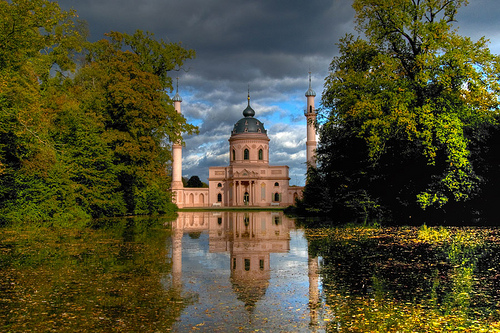 Ad:  Schwetzinger_ Camii.jpg
Gsterim: 731
Boyut:  193.0 KB
