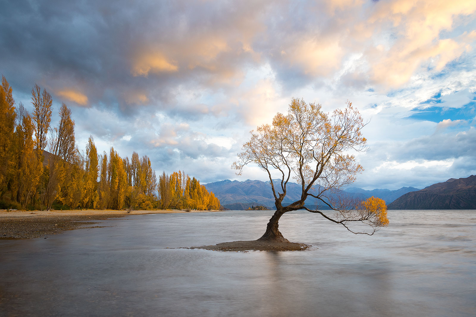 Ad:  wanaka_sunrise_by_stevendavisphoto-d8r81fc.jpg
Gsterim: 381
Boyut:  388.4 KB