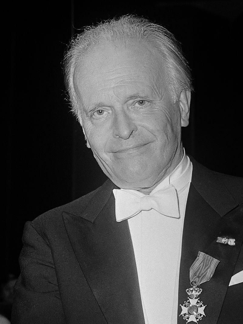 Ad: 800px-Willem_van_Otterloo_(1973).jpg
Gösterim: 217
Boyut: 106.2 KB Ad: 800px-Willem_van_Otterloo_(1973).jpg
Gösterim: 217
Boyut: 106.2 KB