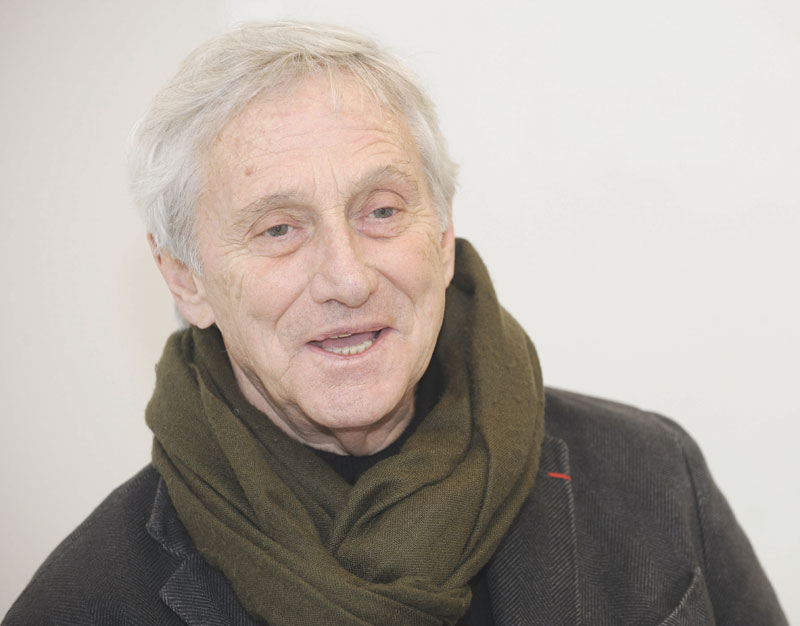 Ad: Vladimir-Velickovic.jpg
Gösterim: 558
Boyut: 58.8 KB Ad: Vladimir-Velickovic.jpg
Gösterim: 558
Boyut: 58.8 KB