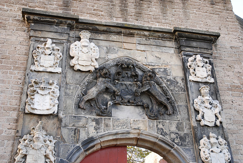 Ad:  800px-Sculpture_Rombout-Verhulst_Burcht_Leiden.jpg
Gsterim: 297
Boyut:  158.8 KB