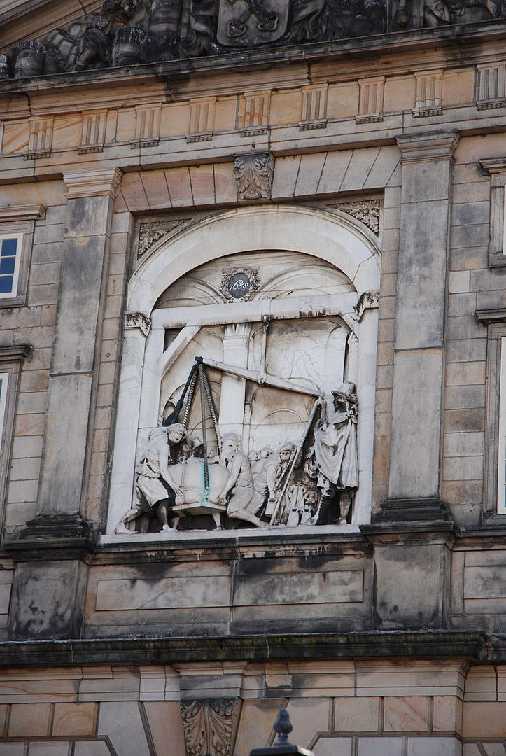 Ad:  800px-Sculpture_Rombout-Verhulst_Waag_Leiden.jpg
Gsterim: 335
Boyut:  168.5 KB