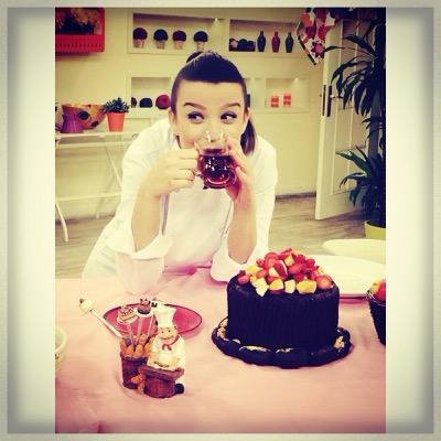 Ad: Gülenay Yüce.jpg
Gösterim: 533
Boyut: 32.0 KB