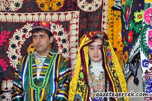 Ad:  tacikistanda-kizlarin-evlilik-yasi-18e-yukseltildi-1.jpg
Gsterim: 2896
Boyut:  102.1 KB