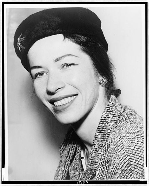 Ad: 511px-Marjorie_Tallchief,_head-and-shoulders_portrait,_facing_front.jpg
Gösterim: 413
Boyut: 57.2 KB