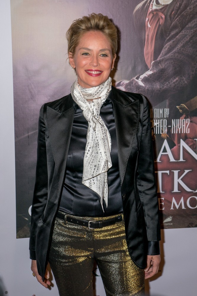 Ad: Sharon+Stone+Kurmanjan+Datka+Queen+Mountains+mpTjP9KWsQBx.jpg
Gösterim: 338
Boyut: 172.0 KB