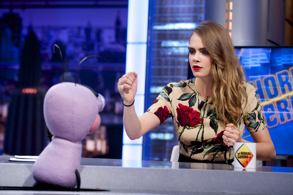 Ad: Cara+Delevingne+Cara+Delevigne+Attends+El+3eBBZrbUqhHx.jpg
Gösterim: 492
Boyut: 141.2 KB