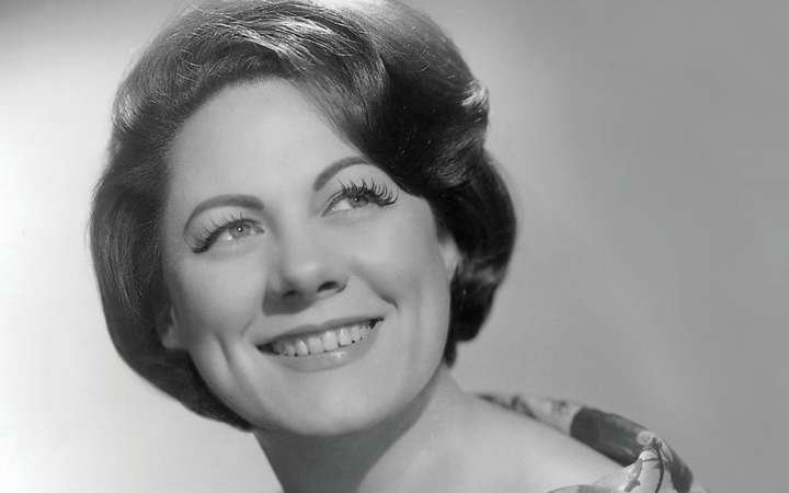 Ad: _RenataTebaldicDecca.jpg
Gösterim: 576
Boyut: 19.9 KB