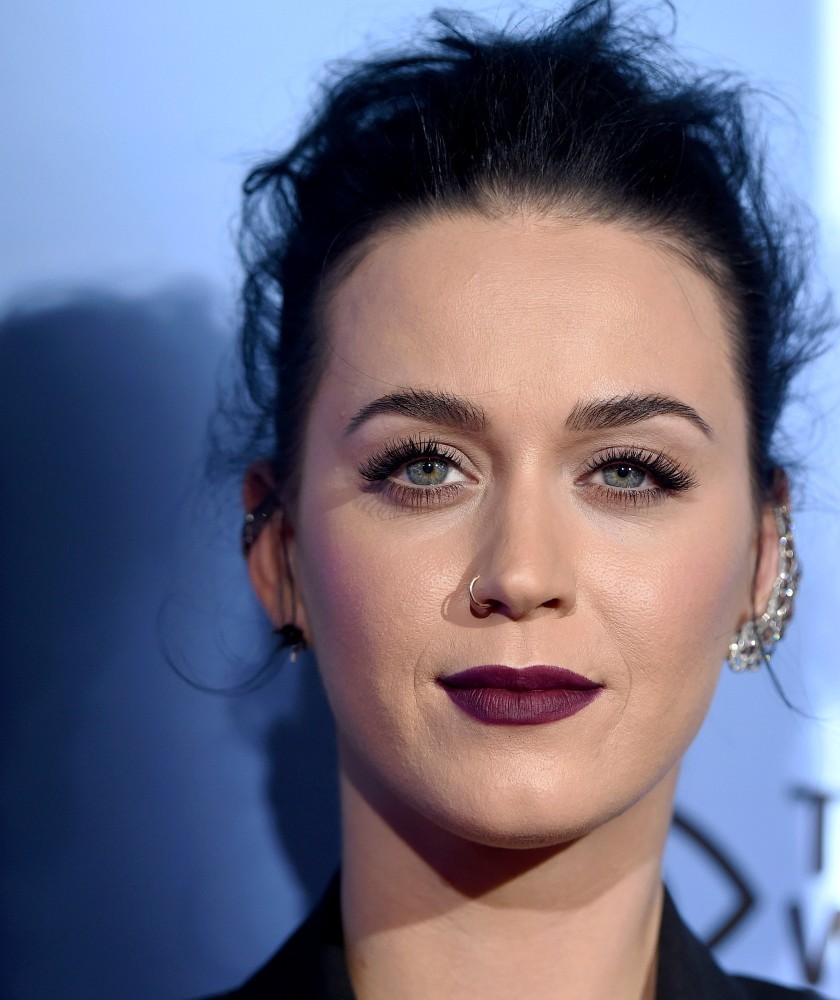 Ad:  Katy+Perry+Katy+Perry+Prismatic+World+Tour+uDpw4_0YQvDx.jpg
Gsterim: 417
Boyut:  135.4 KB