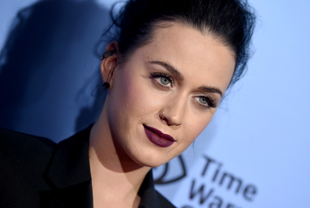 Ad:  Katy+Perry+Katy+Perry+Prismatic+World+Tour+IasrdFDgYy5x.jpg
Gsterim: 465
Boyut:  92.6 KB