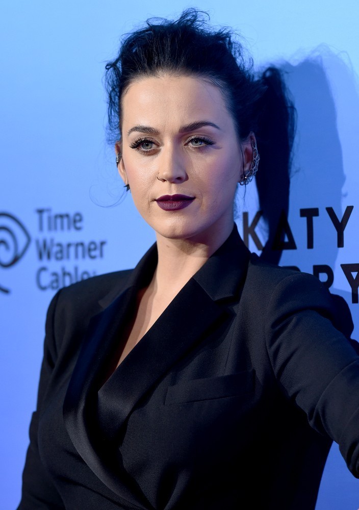 Ad:  Katy+Perry+Katy+Perry+Prismatic+World+Tour+sGaRXZU00oWx.jpg
Gsterim: 418
Boyut:  106.8 KB