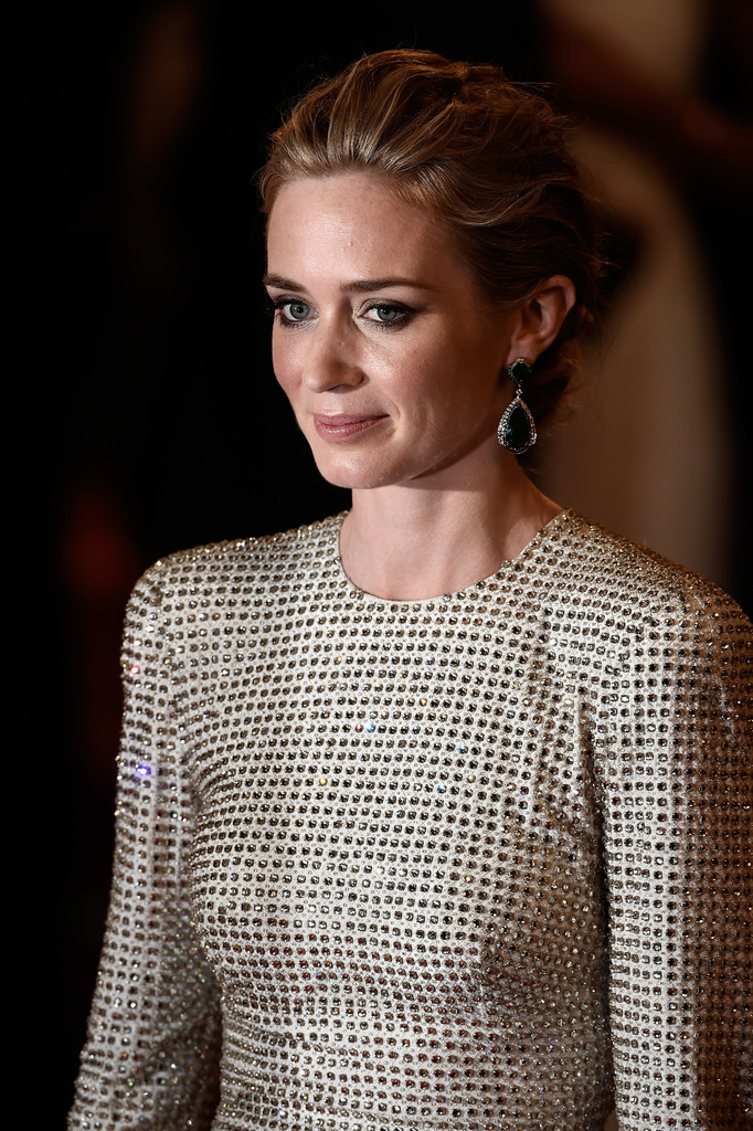 Ad:  Emily+Blunt+Sicario+Premiere+68th+Annual+Cannes+ddd5DQZpOnAx.jpg
G�sterim: 458
Boyut:  277.9 KB