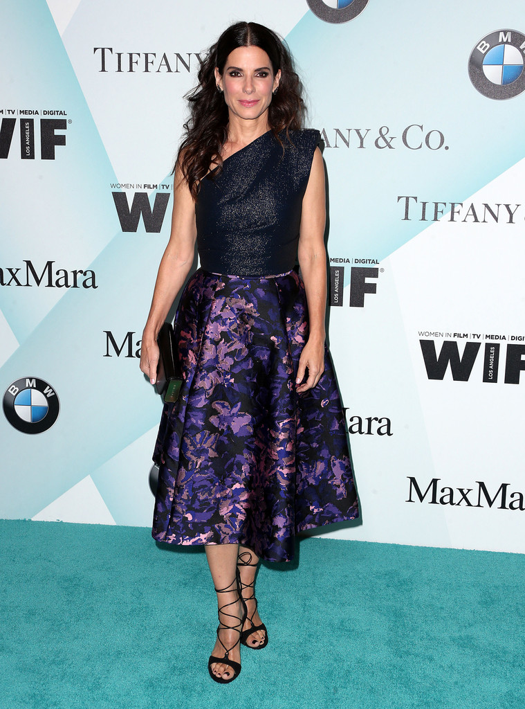 Ad:  Sandra+Bullock+Women+Film+2015+Crystal+Lucy+LPR49tP1KPLx.jpg
G�sterim: 265
Boyut:  264.3 KB