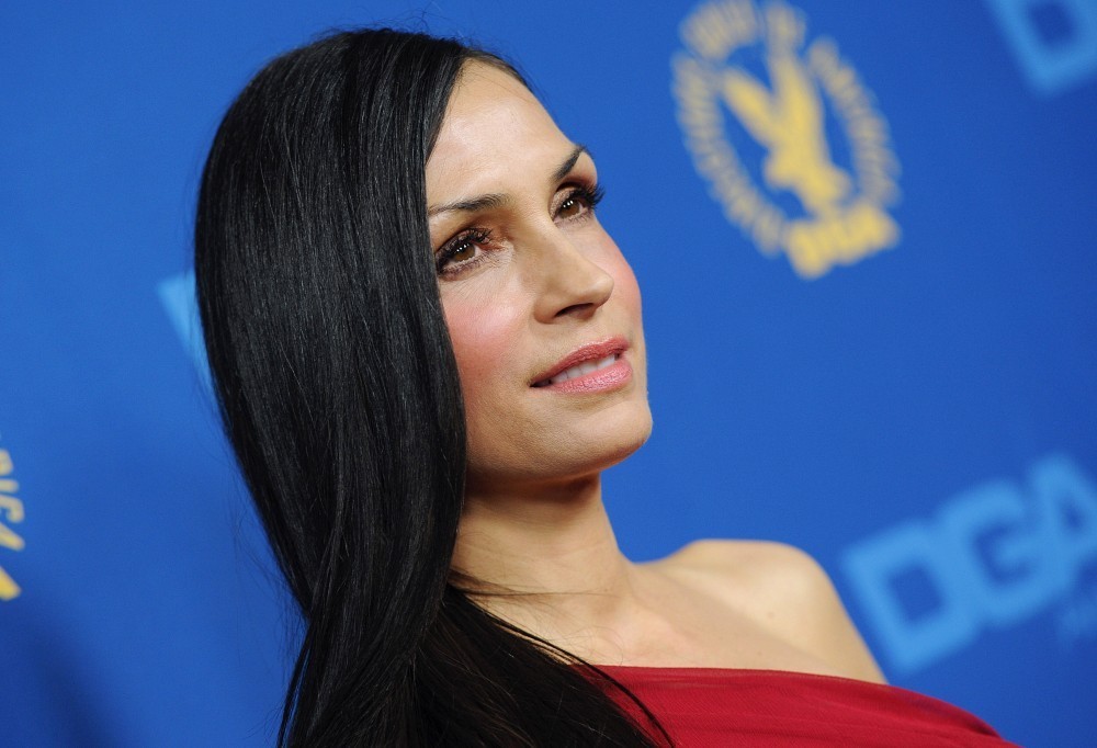 Ad: Famke+Janssen+65th+Annual+DGA+Awards+ePxa-SefpCnx.jpg
Gösterim: 612
Boyut: 111.2 KB