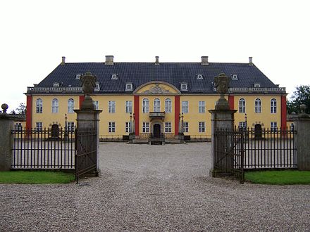 Ad: 440px-Schloss_Ledreborg_2.JPG
Gösterim: 199
Boyut: 34.0 KB