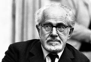 Ad:  Mark_Tobey_(1964)_by_Erling_Mandelmann.jpg
Gsterim: 613
Boyut:  14.0 KB