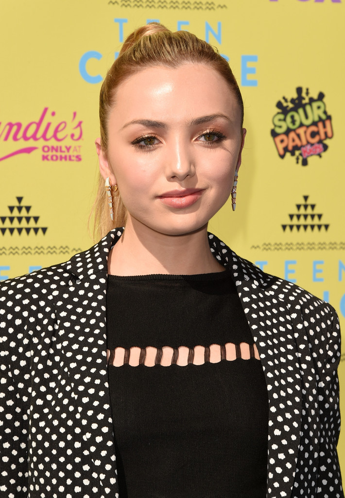 Ad:  Peyton+List+Teen+Choice+Awards+2015+Arrivals+wddPYPoqdi7x.jpg
Gsterim: 222
Boyut:  229.5 KB
