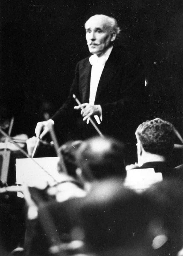 Ad:  Toscanini-dirige.jpg
Gsterim: 691
Boyut:  71.3 KB