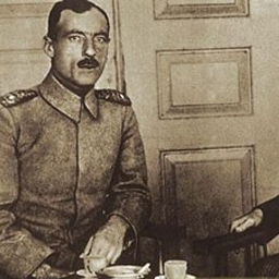 Ad:  Cemil-Cahit-Toydemir.jpg
Gsterim: 1350
Boyut:  73.8 KB