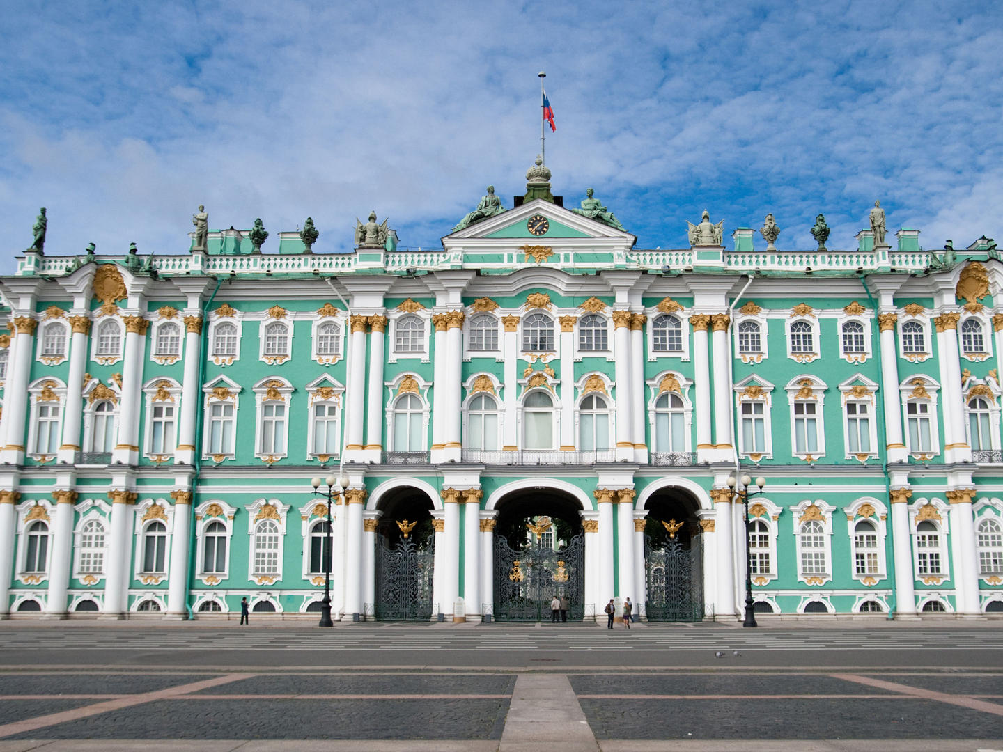 Ad:  Palazzo-dInverno-San-Pietroburgo-Russia.jpg
G�sterim: 597
Boyut:  296.4 KB