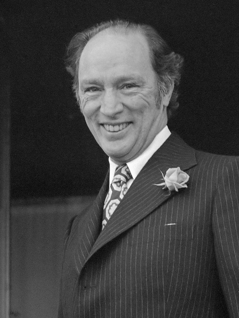 Ad: Pierre_Trudeau_(1975).jpg
Gösterim: 224
Boyut: 139.2 KB