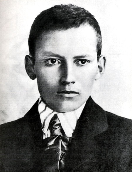 Ad: Tuqay.jpg
Gösterim: 491
Boyut: 68.6 KB