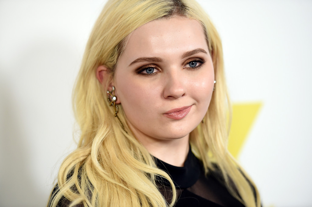 Ad:  Abigail+Breslin+Comic+Con+International+2015+KyLsQbYP532x.jpg
Gsterim: 871
Boyut:  118.8 KB