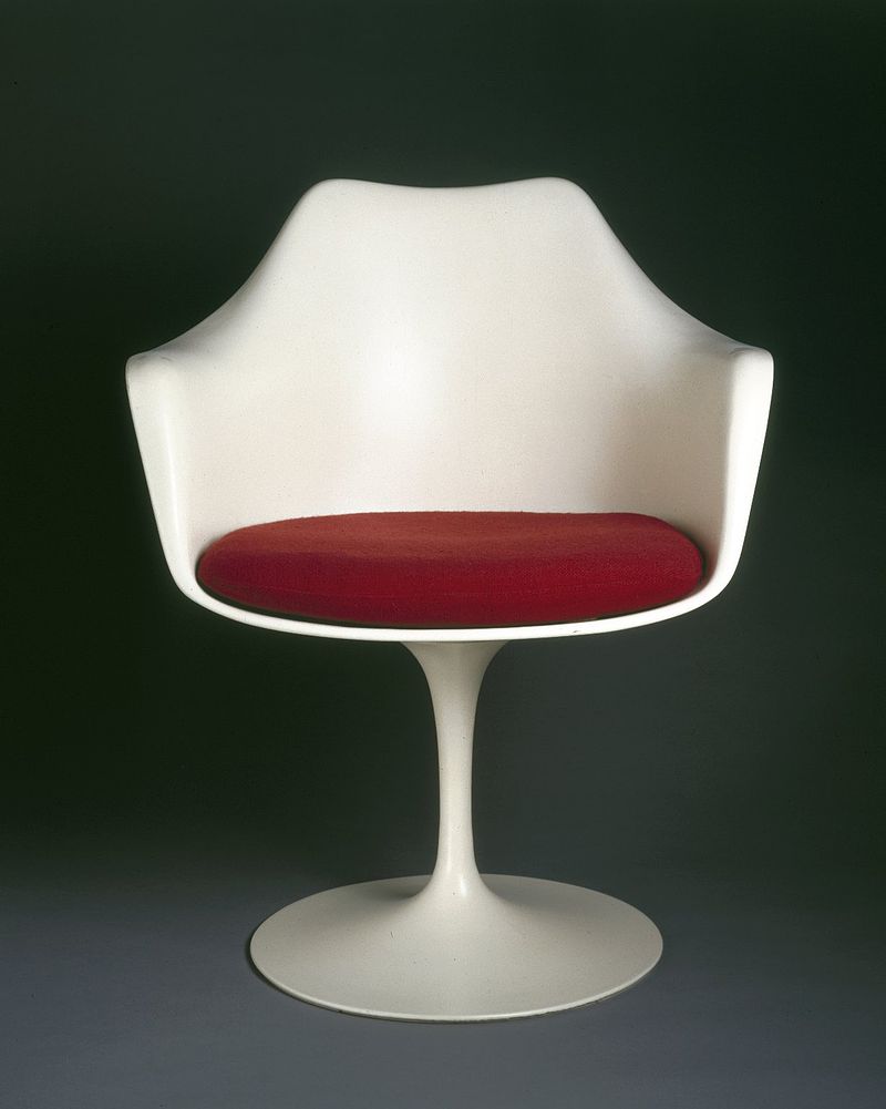 Ad:  Eero_Saarinen,_-Pedestal-_Armchair_and_Seat_Cushion,_Designed_1956.jpg
Gsterim: 1506
Boyut:  41.5 KB