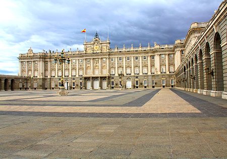 Ad: kak_zhivut_sovremennie_koroli_ili_rejting_samih_roskoshnih_korolevskih_rezidentsij_evropi_9.jpg
Gösterim: 346
Boyut: 44.4 KB