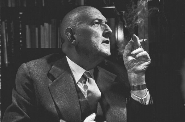 Ad:  Josep-Maria-de-Sagarra-escribi_54141064475_53389389549_600_396.jpg
G�sterim: 208
Boyut:  34.7 KB