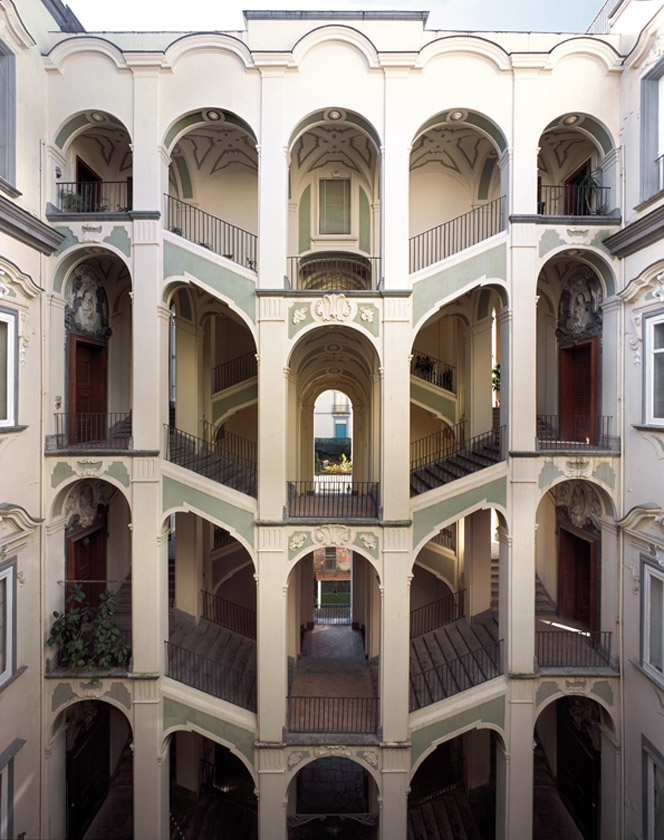 Ad:  IW_PalazzoDelloSpagnolo_02.jpg
Gsterim: 615
Boyut:  153.3 KB