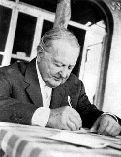 Ad: sbarbaro.jpg
Gösterim: 254
Boyut: 18.1 KB