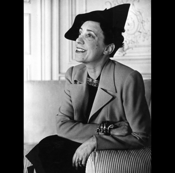 Ad: elsaSchiaparelli.png
Gösterim: 354
Boyut: 213.9 KB