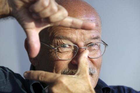 Ad:  volker.Schlndorff.jpg
Gsterim: 449
Boyut:  15.9 KB